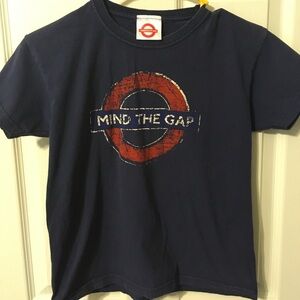 UK London Underground kids T-shirt “Mind the Gap”